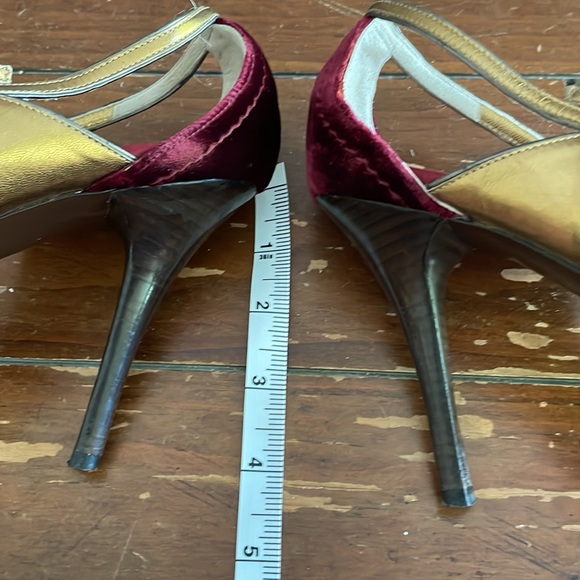 Cole Haan burgundy velvet sandals (sz 9 1/2) - Picture 4 of 15